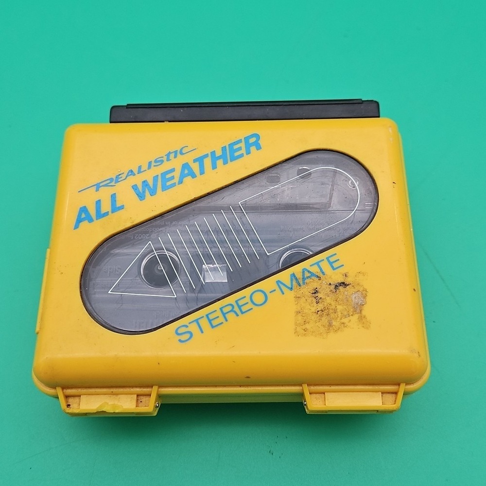 Vintage Realistic SCP-26 Cassette Tape Player Stereo-Mate Rare Yellow Untested